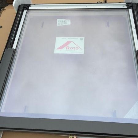 Dachfenster, welches noch eingebaut werden muss