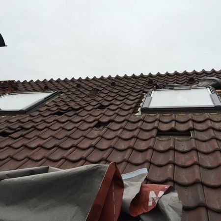 Mehrere, montierte Dachfenster