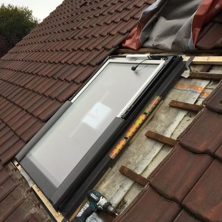 Montiertes Dachfenster, ohne Ziegel