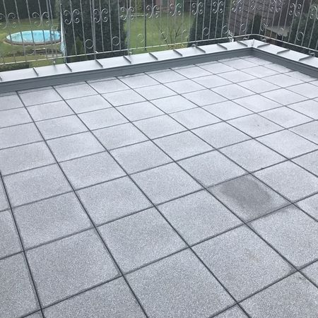 Komplettansicht eines sanierten Balkons