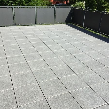 Komplettansicht eines sanierten Balkons
